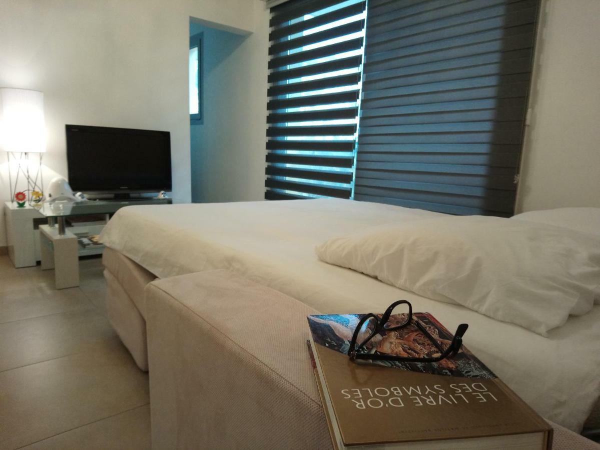 Joli Appartement Entre Menton Et Monaco Roquebrune-Cap-Martin Eksteriør billede